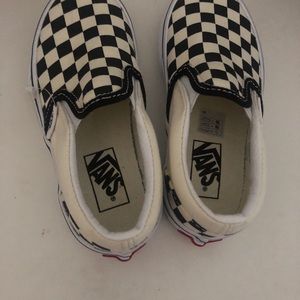 Kids black and white vans